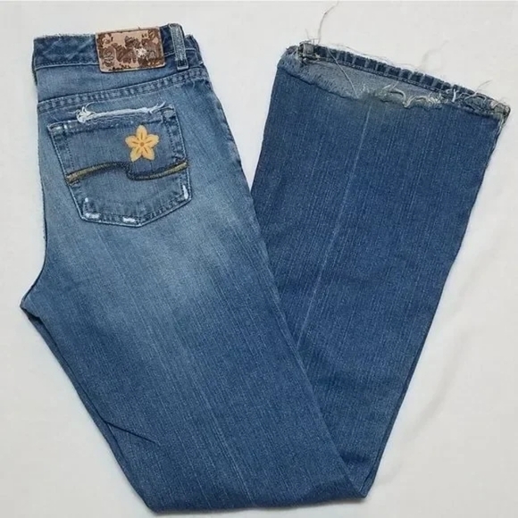 Vintage 90s Tilt Boho Handmade Floral Embroidered Low Rise Bell Bottom Jeans 6 - Picture 4 of 16